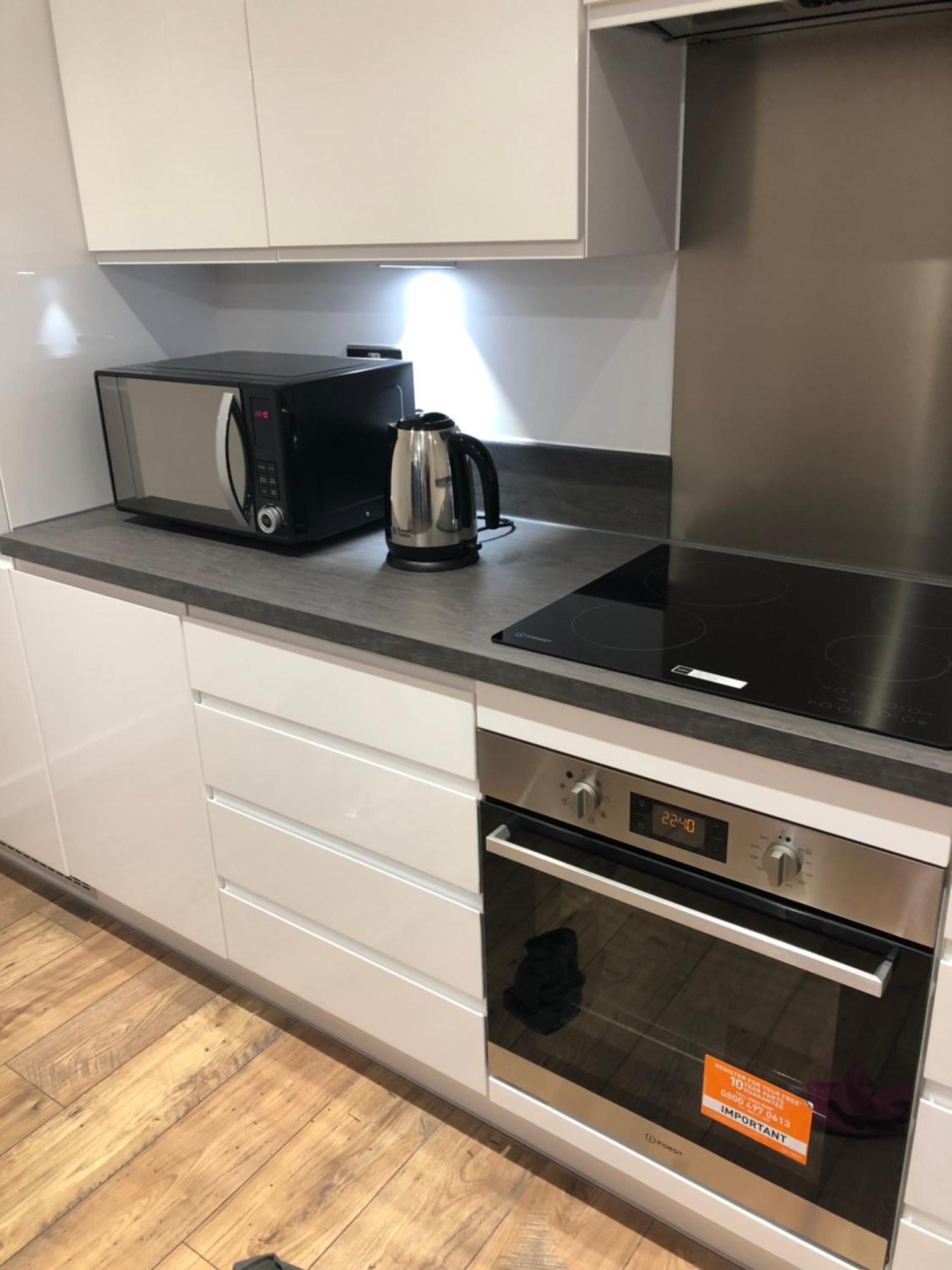 Luxury Kingsize Bedroom With Private Bathroom Northolt  외부 사진