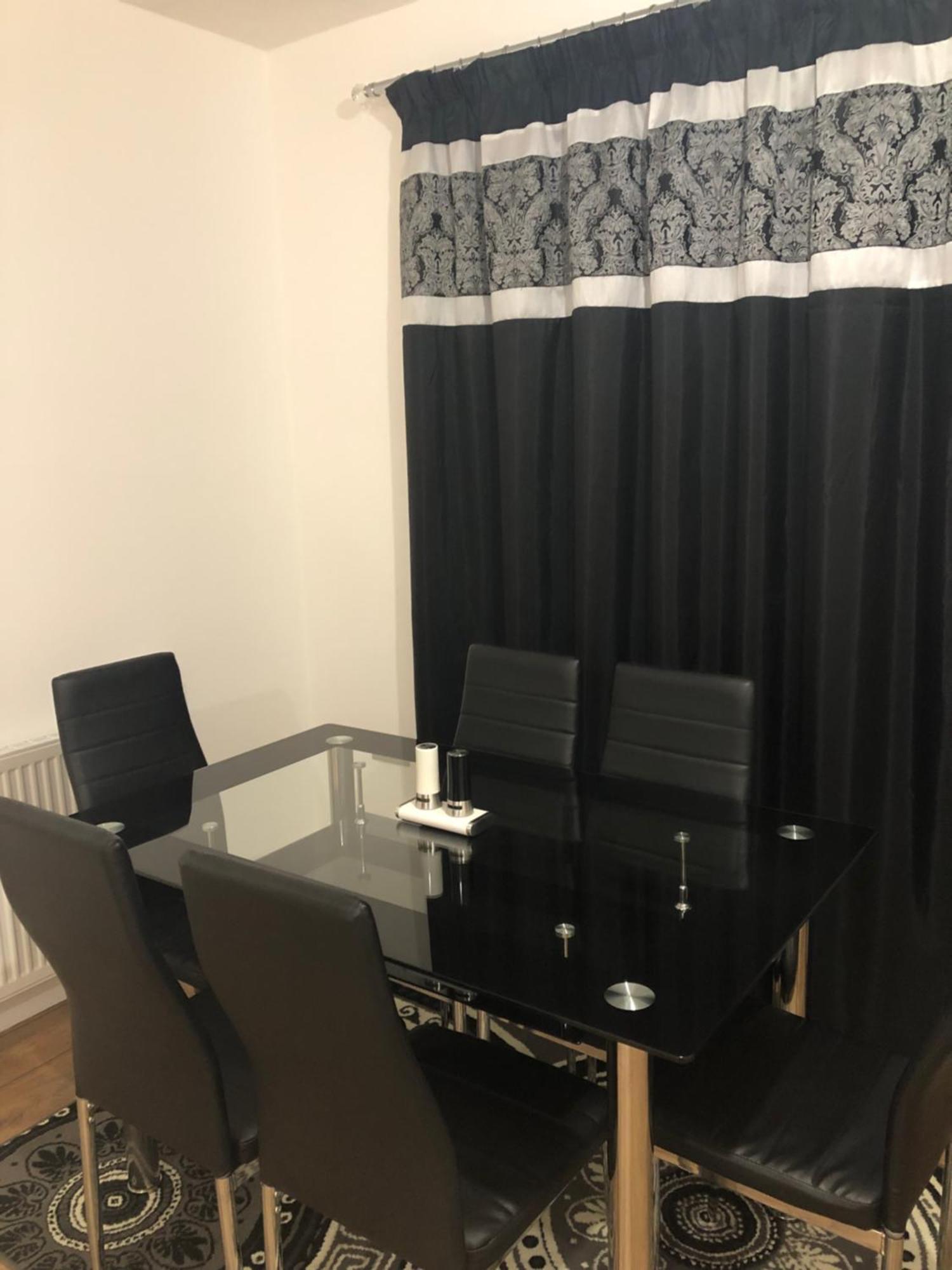 Luxury Kingsize Bedroom With Private Bathroom Northolt  외부 사진